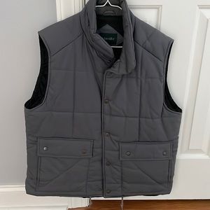 Mens Large gray vest